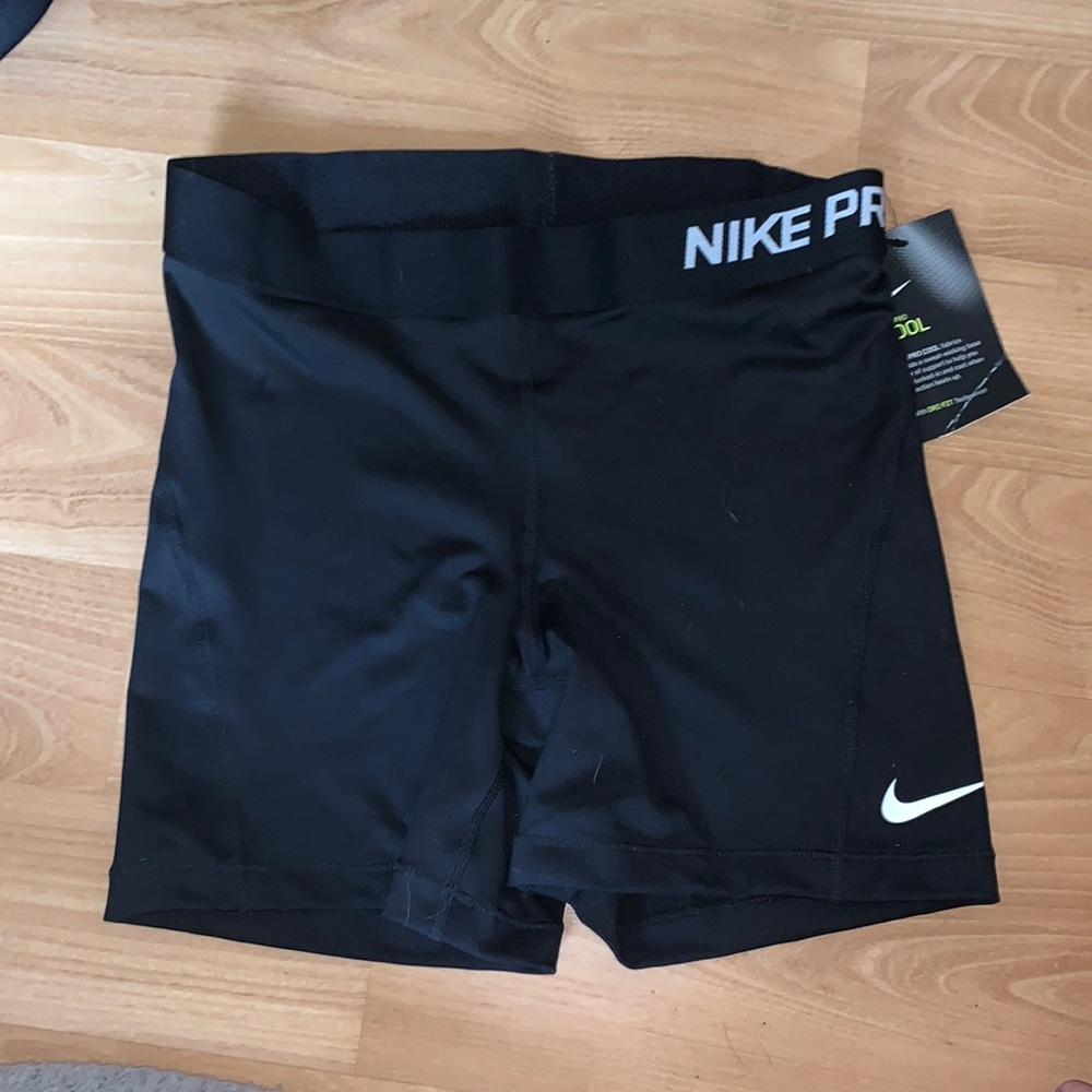 NWT Nike pro shorts